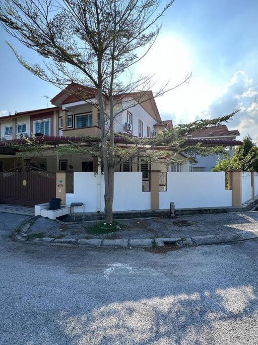 Luxury Spacious Corner *