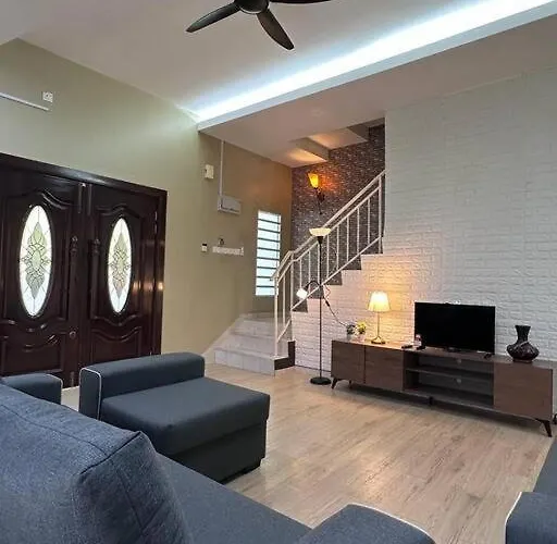Ipoh Luxury Spacious Corner Home