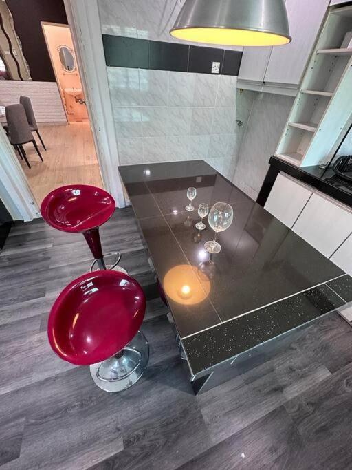 Luxury Spacious Corner Holiday home